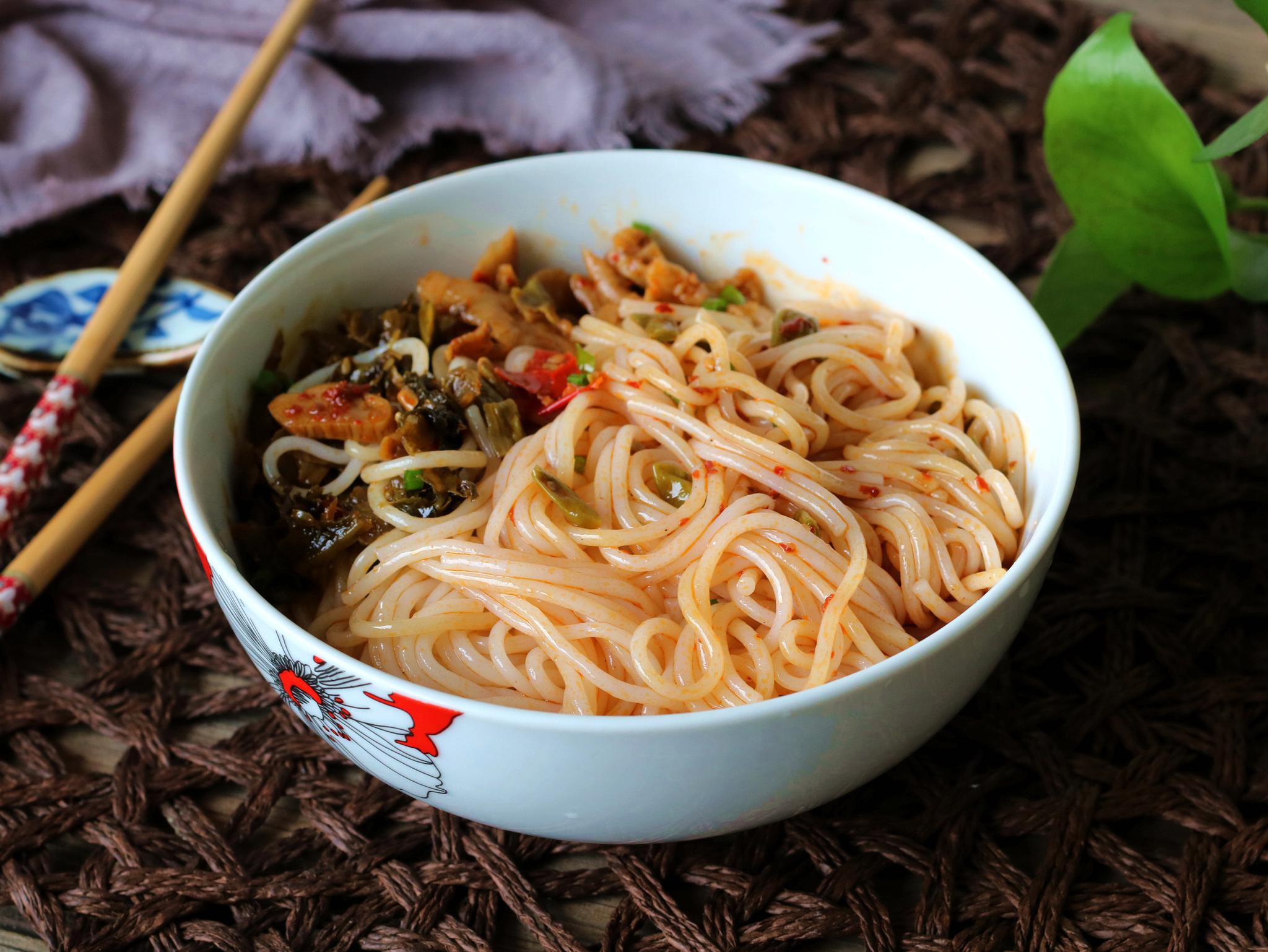 两千元的秘制凉拌汁,配方和做法都告诉你|凉拌|干米粉|秘制_新浪新闻