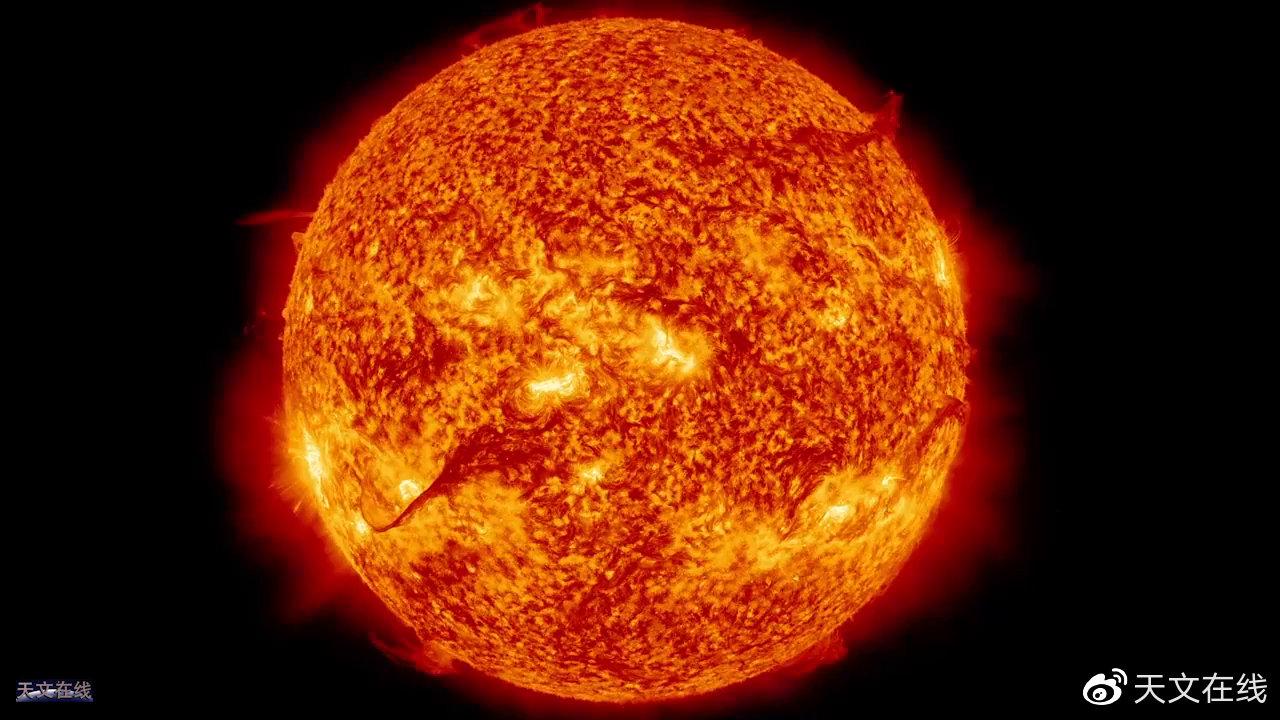 nasa望远镜拍到太阳壮观的爆发