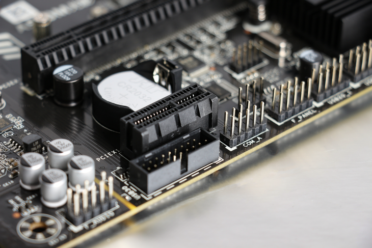 0 x 16 接口,兼容声卡,兼容不同pcie接口设备,适配各种日常应用场景.