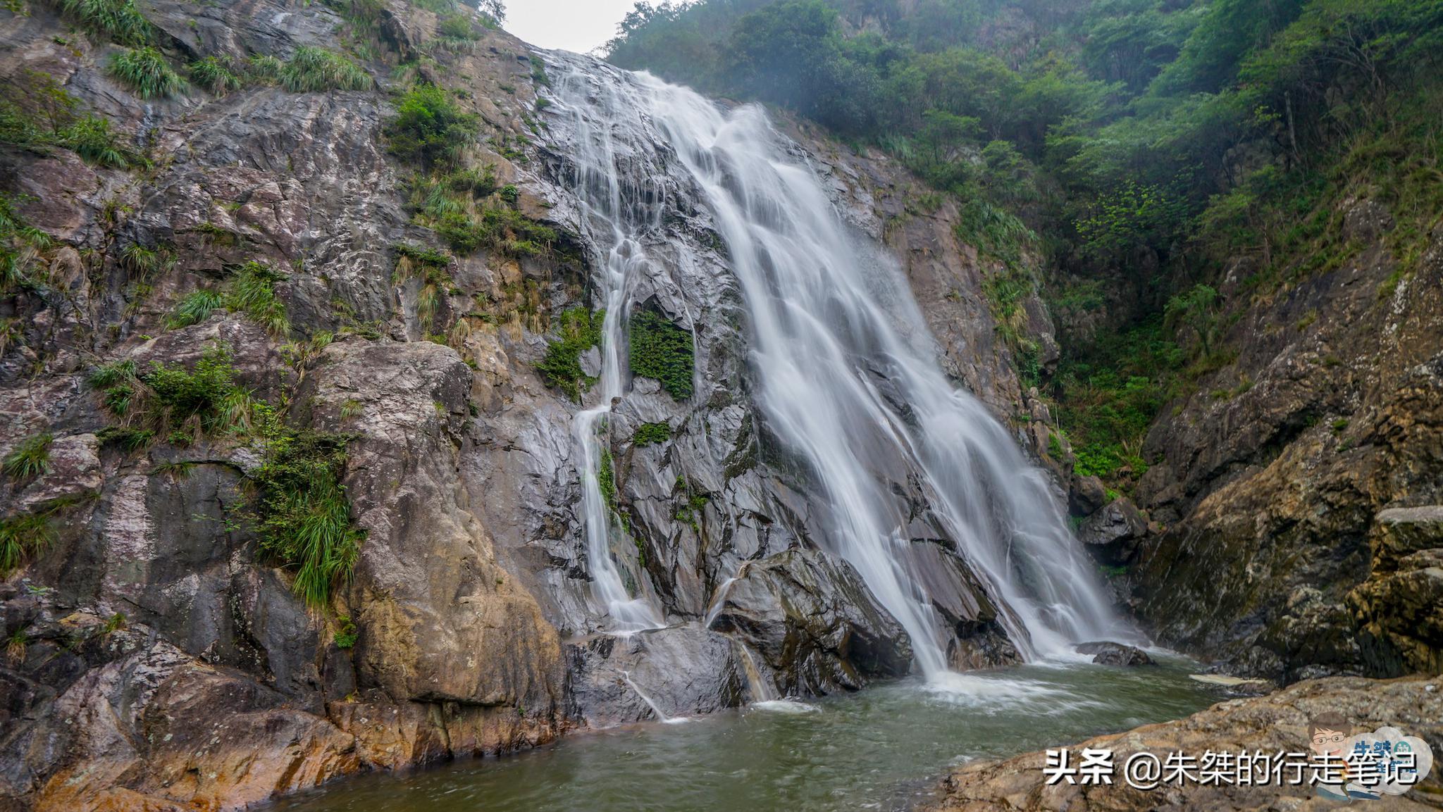 天柱山大峡谷,奇丽壮观的峡谷水景,素有"华东九寨沟"之美誉|桃源湖|天