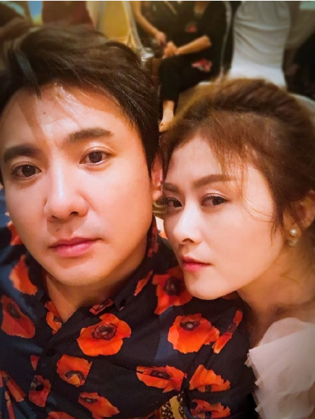 沈腾好丈夫人设疑似崩塌?高档会所夜见美女,"打暗号"成其亮点