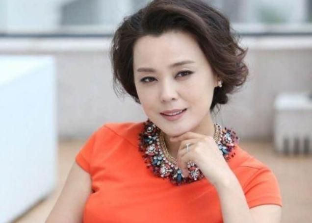 长相有点老气,演了8次主角也没红,如今41岁开始被大家遗忘|梁爱琪