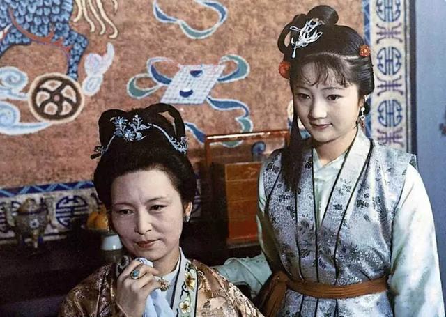 红楼梦里金钏和玉钏两姐妹在贾府里迥异的性格与人生