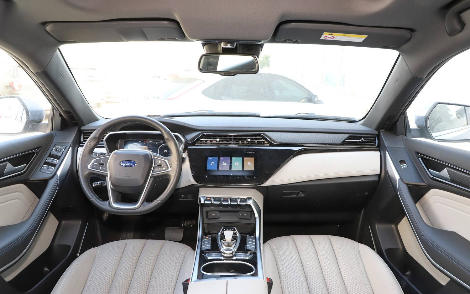 续航提升 新款福特领界ev补贴后售17.98-19.28万