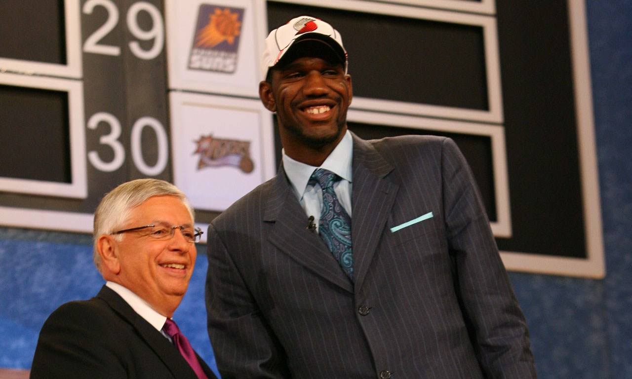 28岁退役加入艾弗森的big3捞金,奥登一年的年薪有多少?