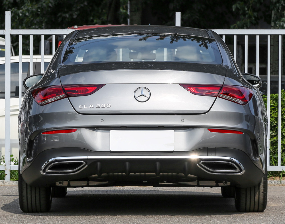 买不起cls不要紧,奔驰全新轿跑,无框车门爆224马力,仅23万