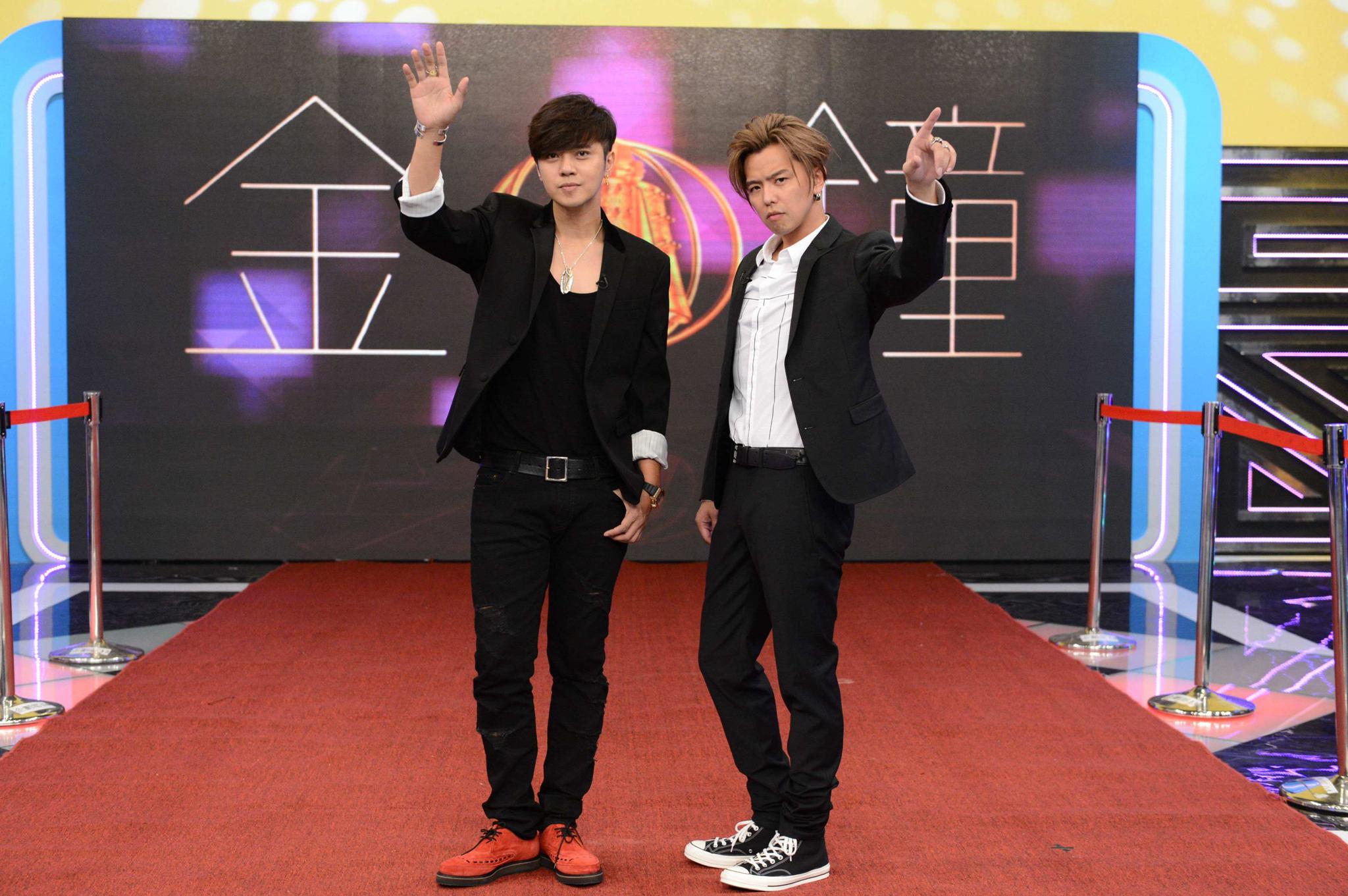 杨丞琳初恋男友黄鸿升去世曾和罗志祥主持节目死因是摔倒撞头