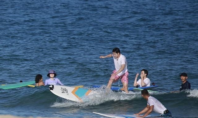 《夏日冲浪店》:我们,海里见!全网唯一真正的慢综艺