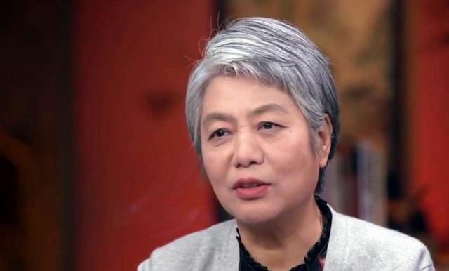 李玫瑾教授孩子玩游戏上瘾荒废学业别着急打这样做更有效果