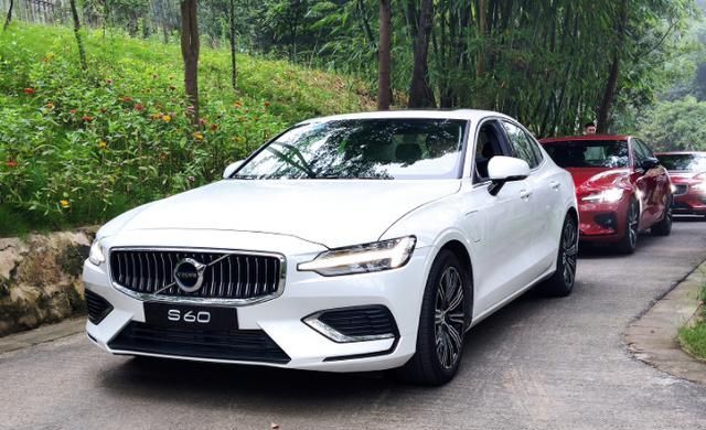 全新2021款沃尔沃s60正式上市,售价28.69万元