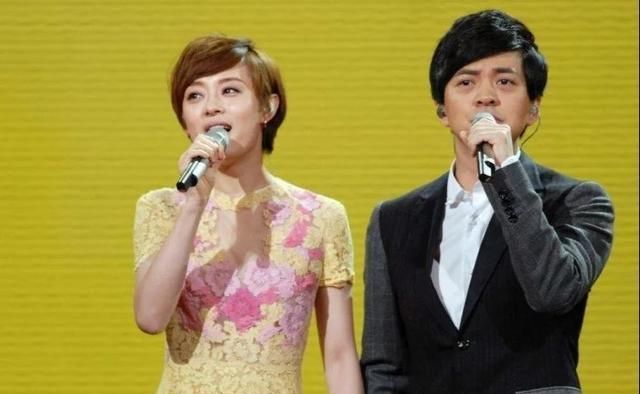 在事业上的发展并不顺利,但是在感情上却是顺风顺水,他的妻子是孟小蓓