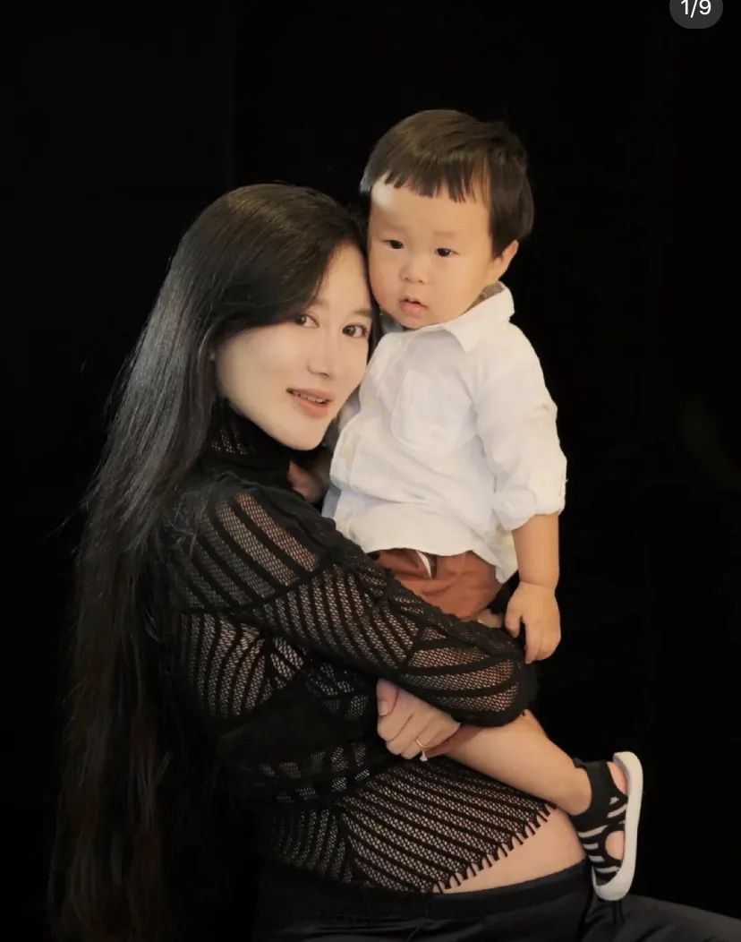 张纪中小31岁娇妻晒照,产后皮肤细嫩状态好|樊馨蔓|杜星霖|张纪中