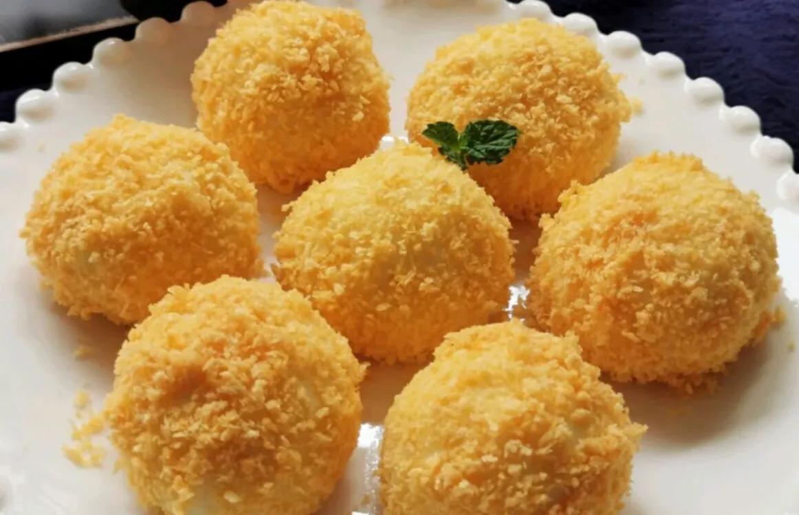 土豆逆天新吃法!会拉丝的土豆芝士球,外酥里嫩