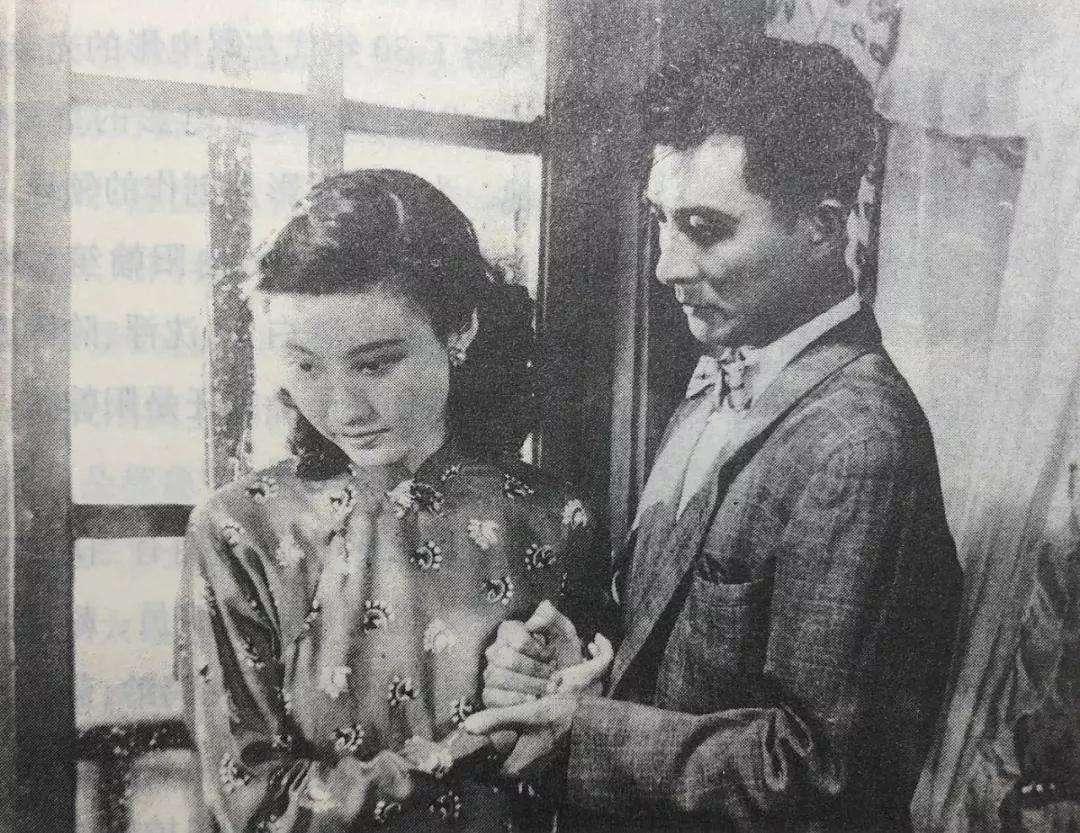 赵丹与黄宗英旧照此后周璇的情况好转了许多,她又重新开始参加工作.