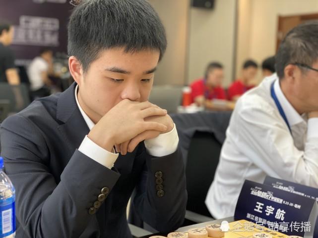 王宇航吉林队今天凶相毕露,7比1狂胜杭州智运学校队.