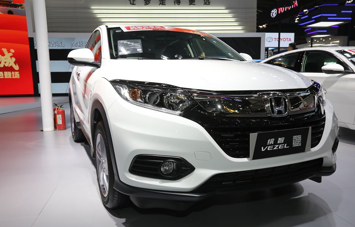 新一代本田缤智实车现身 外观采用轿跑suv设计 价格将上调 新浪汽车 新一代本田缤智实车现身 外观采用轿跑suv设计 价格将上调 新浪汽车