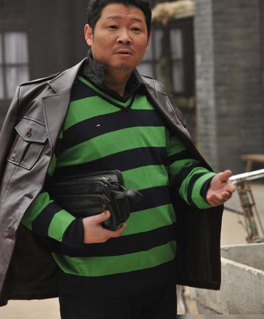 子,一个隐居山林成养鸡大户,一个成国家一级演员|三德|赵亮|吴军_新浪