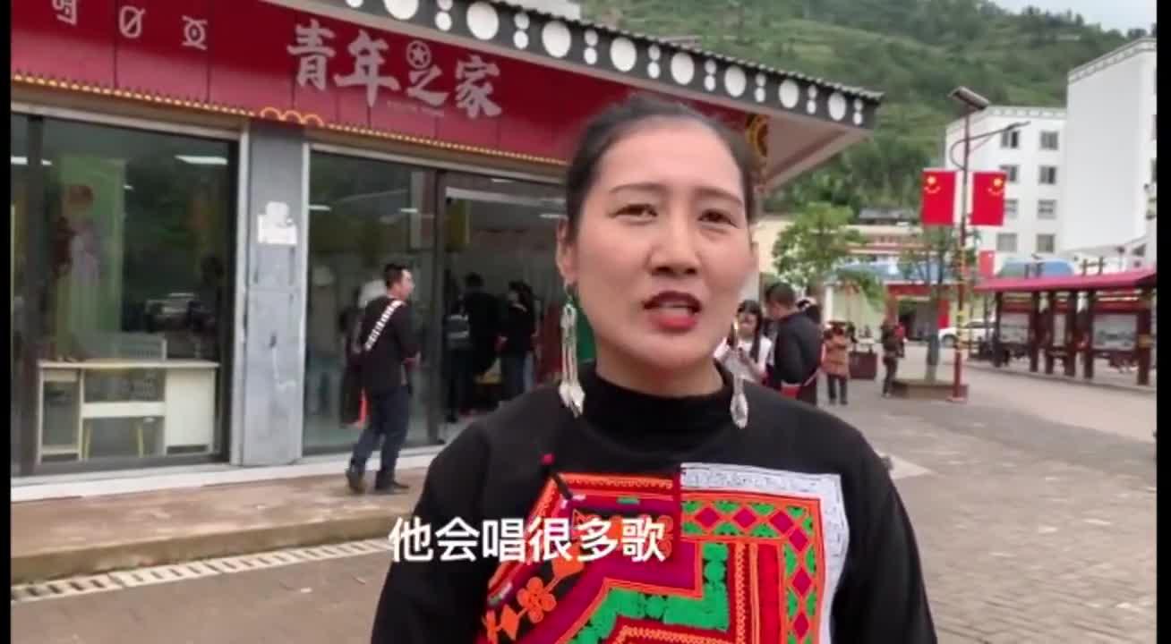 抖音神曲 青木林里青木秧 配上群魔乱舞太魔性了