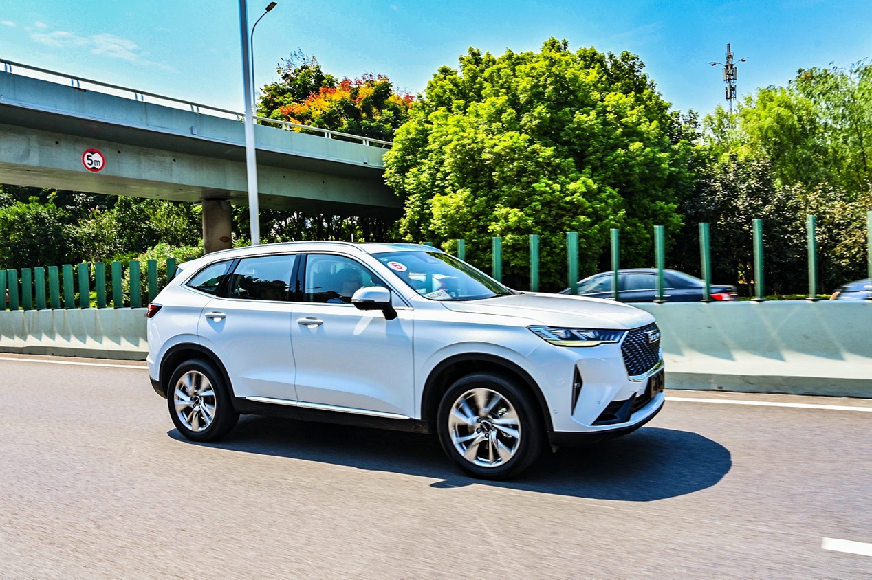 国民神车实力再度升级第三代哈弗h6上市1159万起售