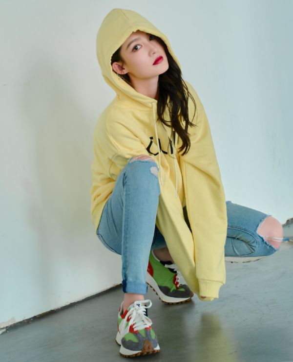 李沁"m字蹲"又将走红网络?体重过百无法模仿,不行自己来试试