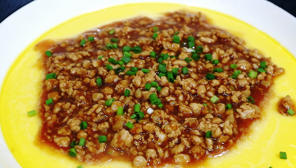 难怪饭店的肉末蒸蛋那么好吃教你这1招鲜香嫩滑不比饭店差