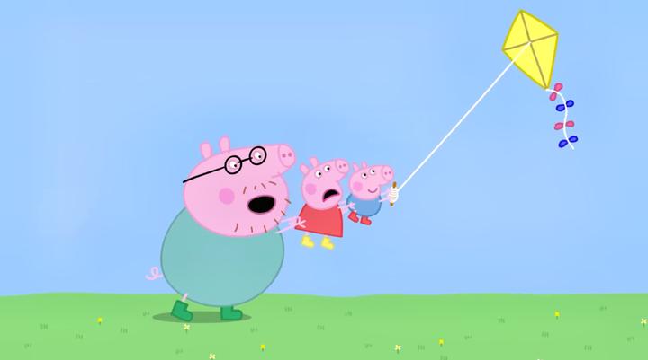 小猪佩奇:佩奇和乔治太小啦,被风筝带飞,幸好被猪爸爸拉住了