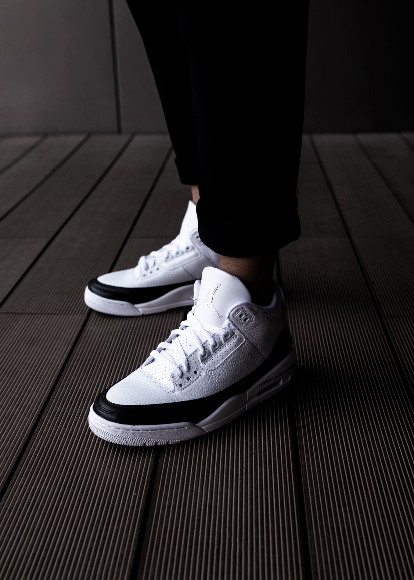 等了6 年的「藤原浩闪电 aj3」明天发售!小编开箱上脚抢先看!