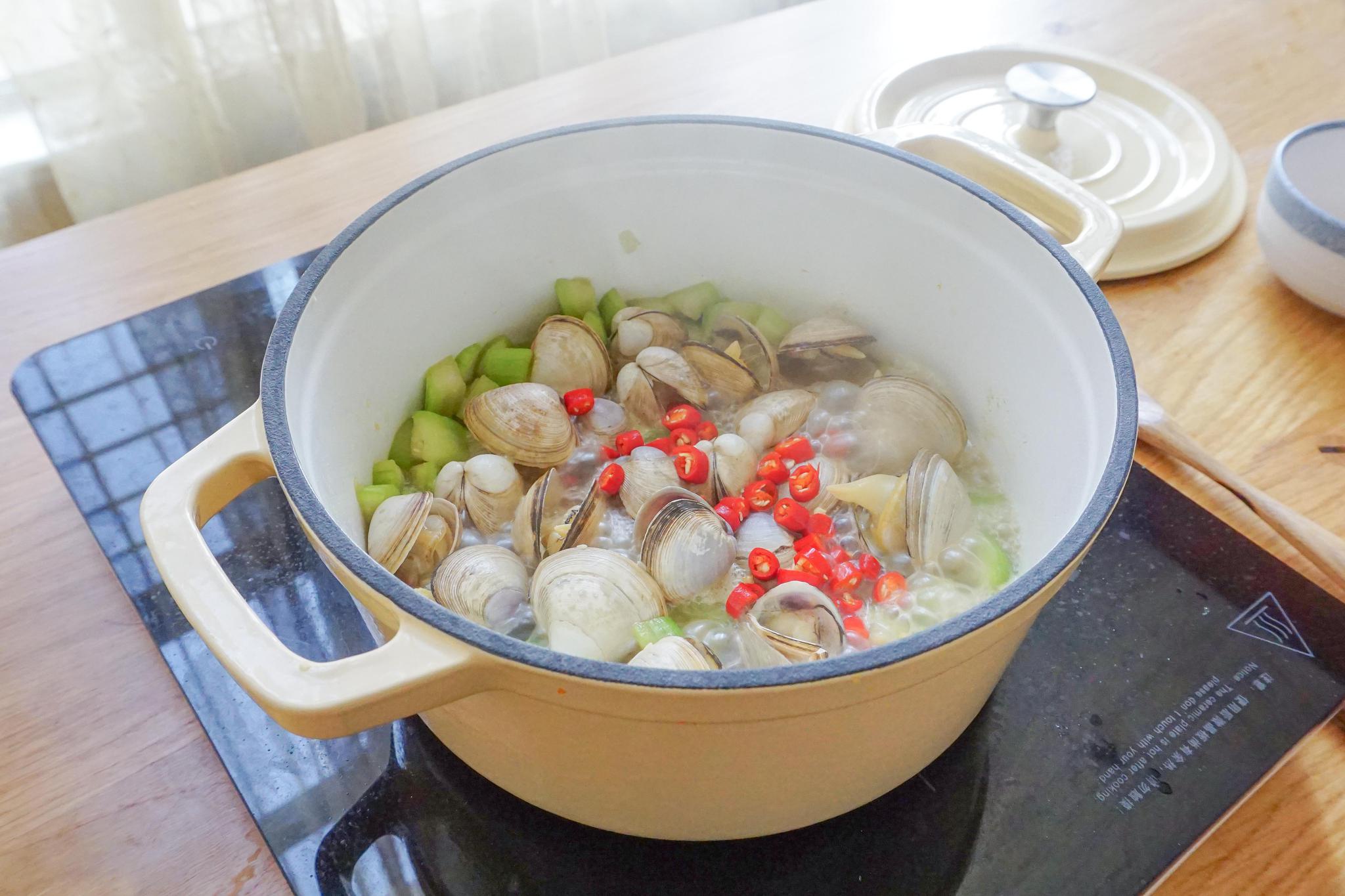 原汤化原食!用它煲汤鲜味提1倍,补钙润肤40岁还是少女脸