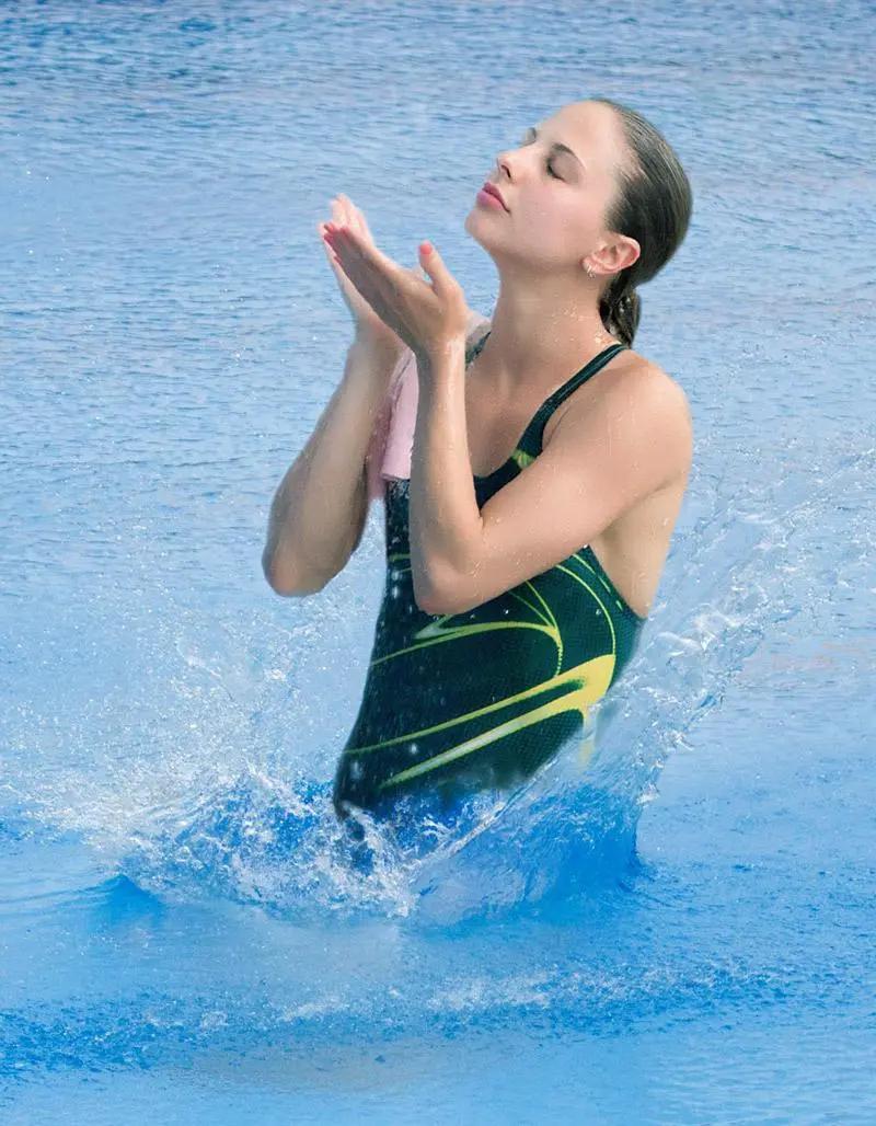 跳水运动员女 三角裤图片