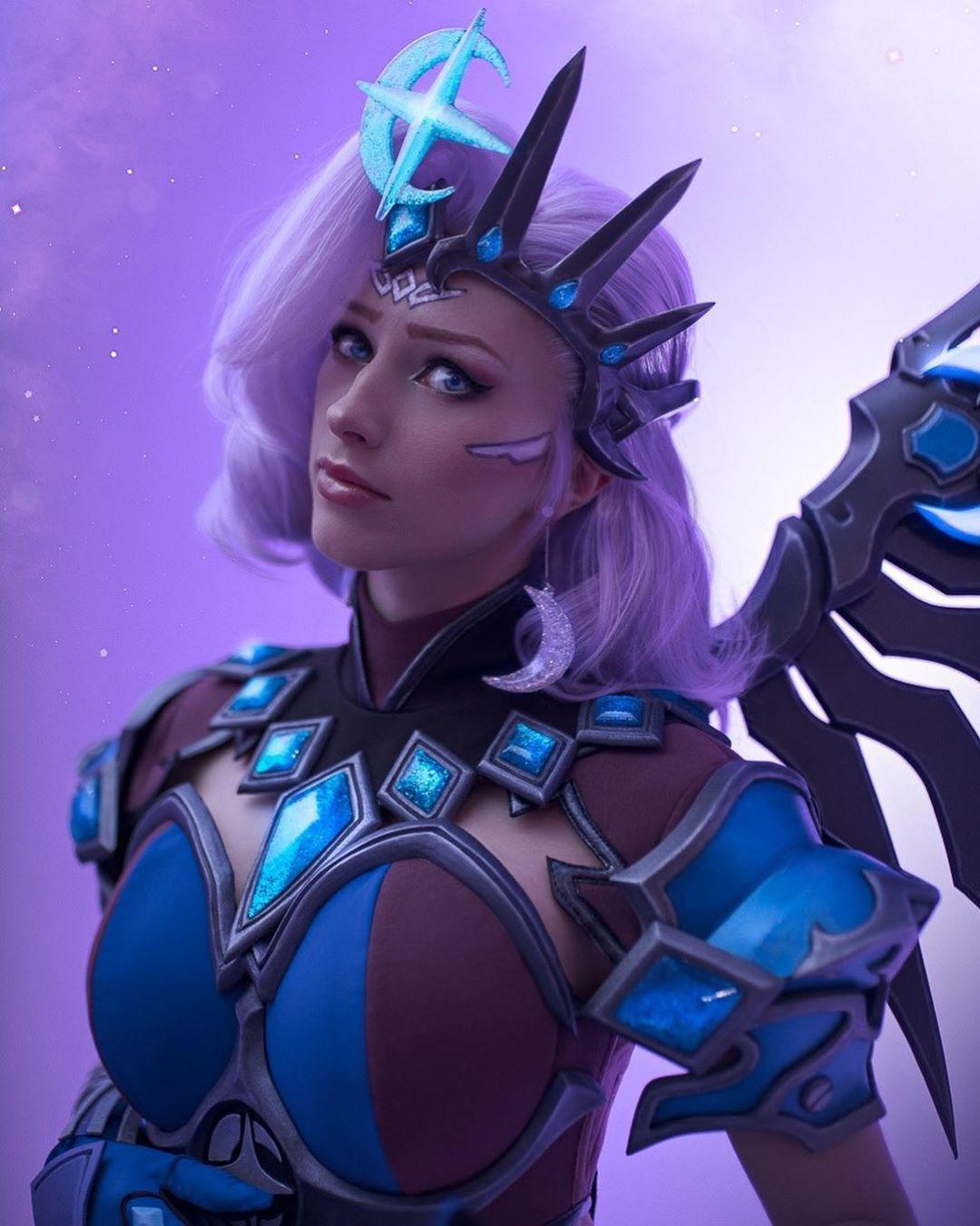 天使& 莫伊拉(by:melamori.cosplay)