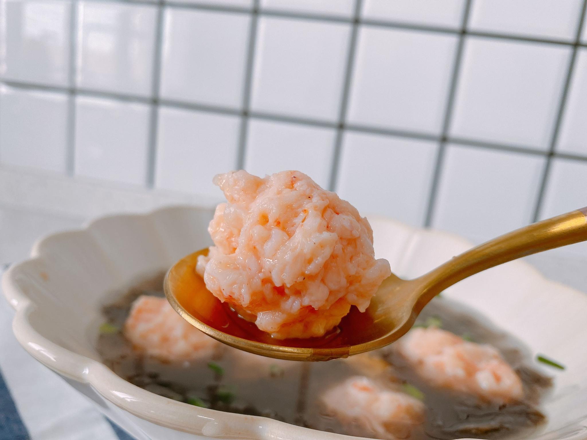 鲜味十足的紫菜虾滑汤,适合各种人群,补钙有营养,好吃还不长胖