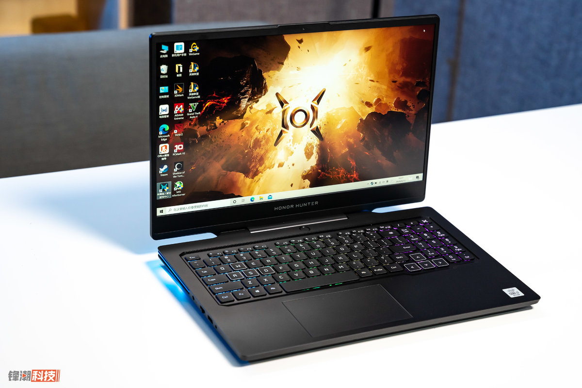 荣耀猎人游戏本 v700 图赏:风谷助力下的满满电竞风
