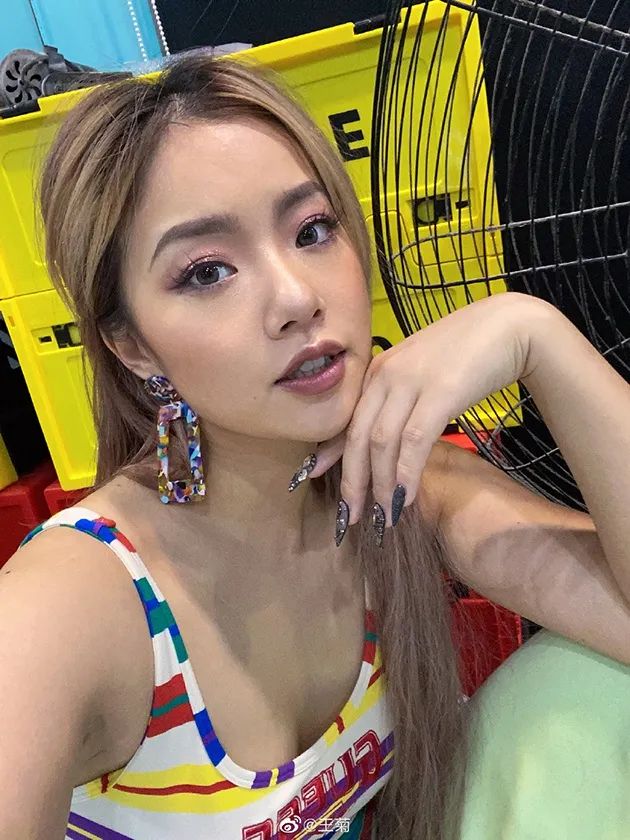 虞书欣王菊教你优雅地回击bodyshame