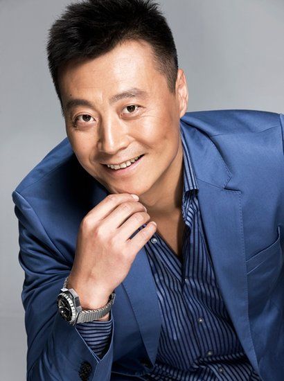 演员任程伟与妻子住地下室多年今苦尽甘来不忘初心生活幸福