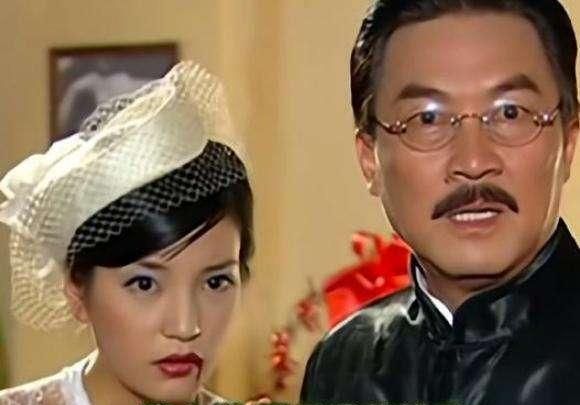 秦五爷那么宠依萍,不仅仅因为她是白玫瑰