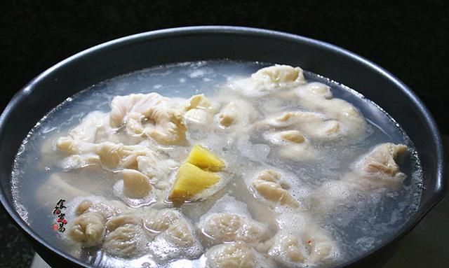 它是"最脏"的一道菜,医生从来不吃,很多女性一直当作美食|猪大肠|卤水