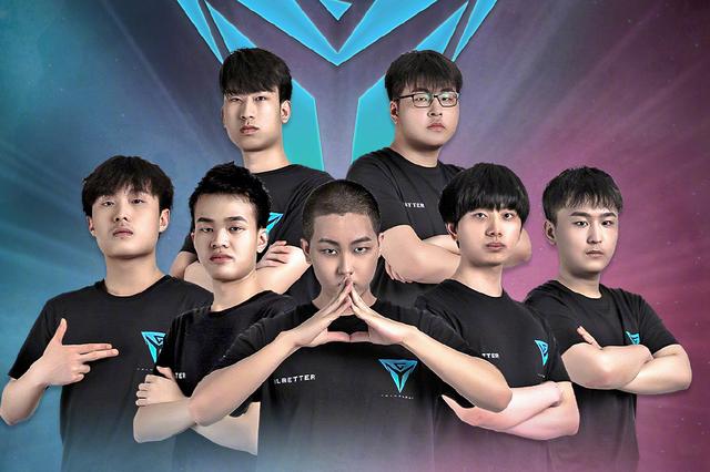 管理爆ig新冠军中单是练习生,为电竞放弃出道!练舞视频女粉爱了