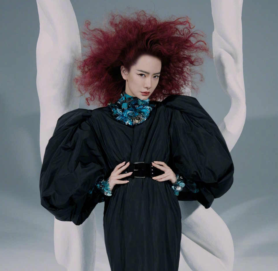 正文        不知道看了那么多女星的红发造型,大家认为谁的美貌能够