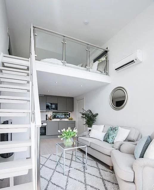 客厅悬空改张床,一居也可感受两居舒适体验!