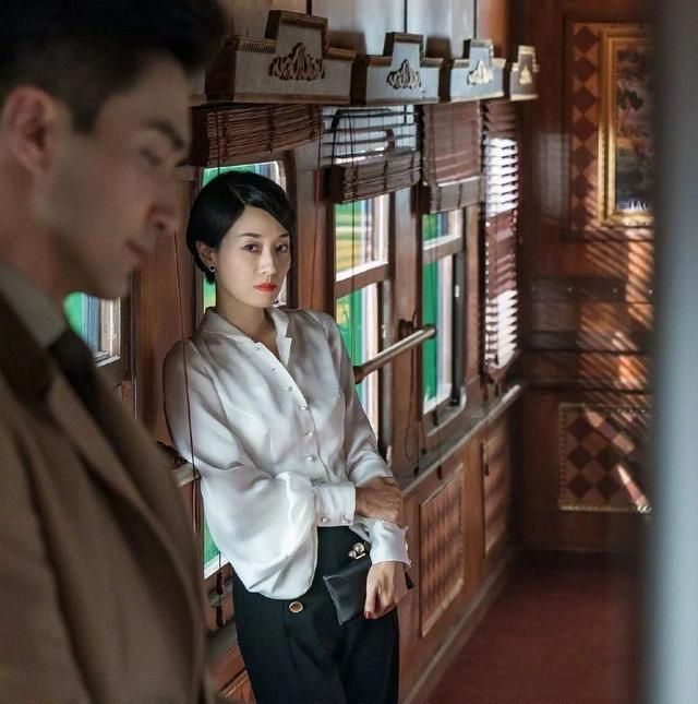 马伊琍旗袍美探中的造型也太美了