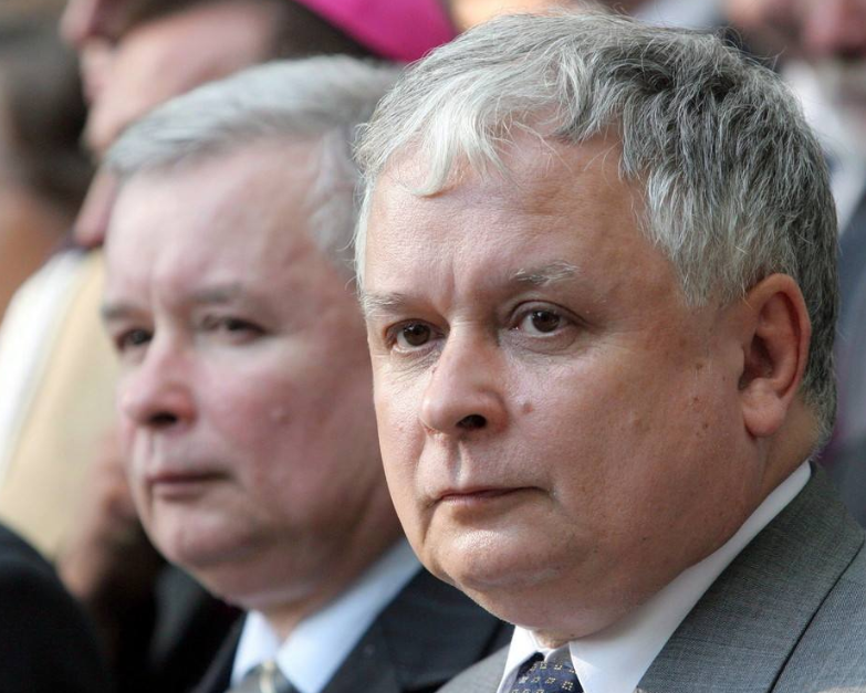 波兰要求逮捕前总统卡钦斯基,遇难时的俄方空管人员