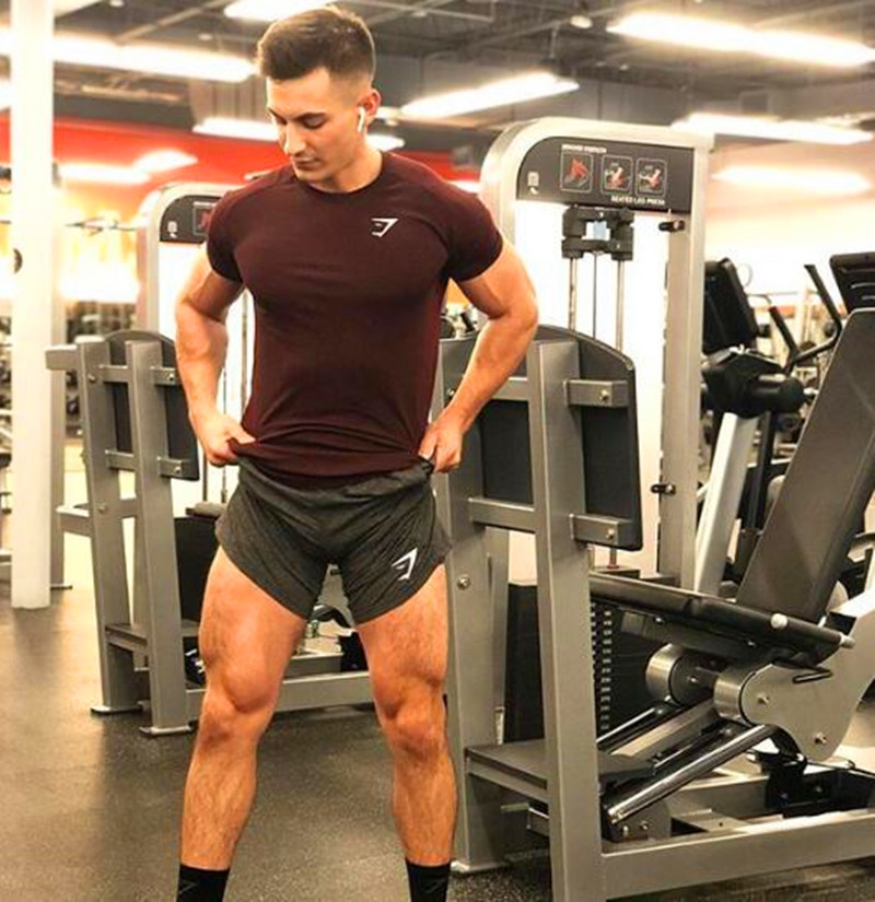 这点要从大腿肌肉的构造上进行安排最为合适,我们都清楚大腿肌群包括