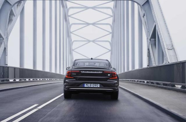 克莱斯勒300c怎么样（二手克莱斯勒300c怎么样）-85模板网