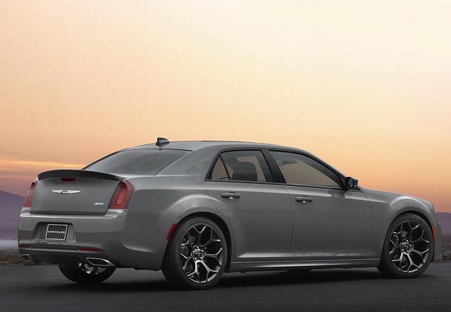 克莱斯勒300c怎么样（二手克莱斯勒300c怎么样）-85模板网