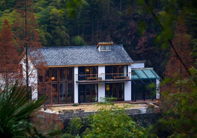 中国这个小镇拥有1500多家民宿酒店距杭州13分钟你去过吗