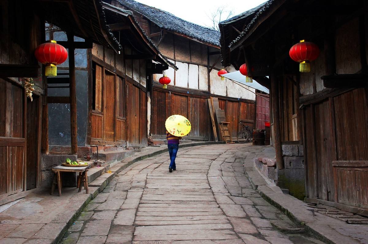 四川泸州一条古街,有"川黔走廊"之称,与南京高淳老街齐名