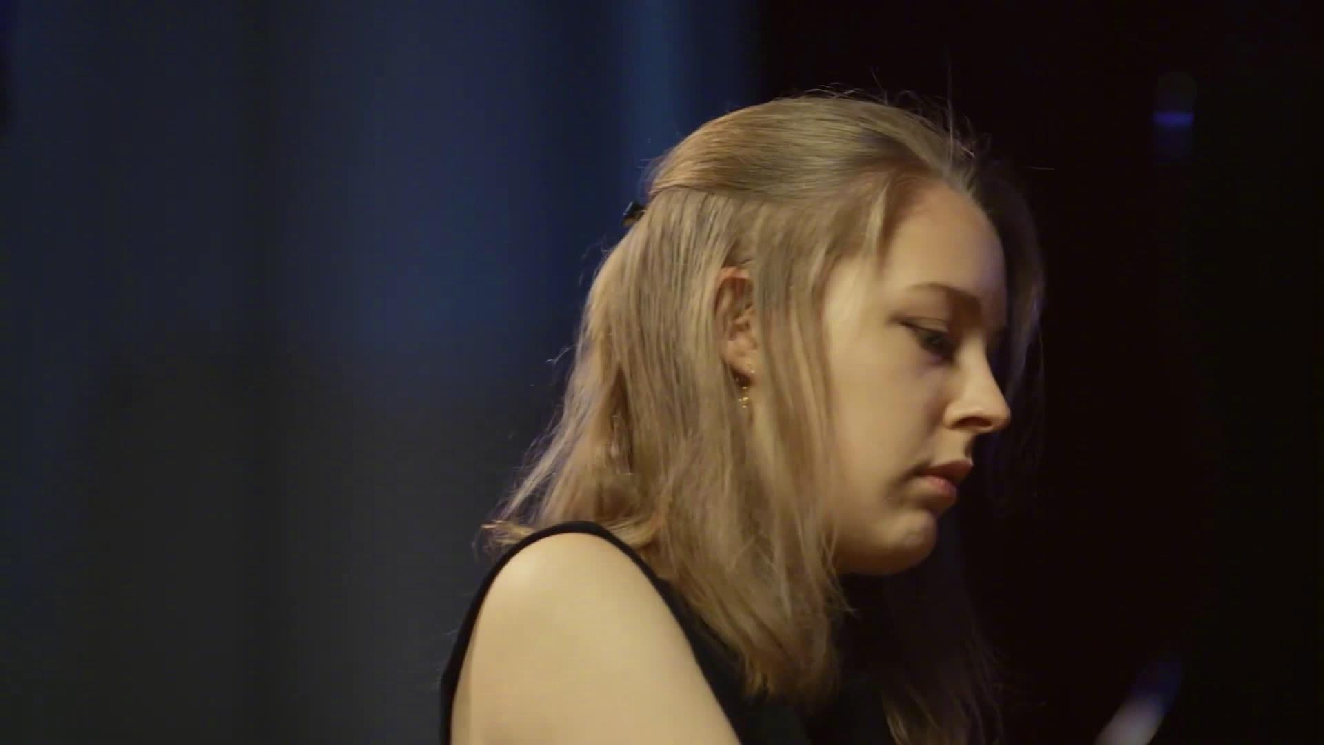 82岁的钢琴艺术家natalie trayling