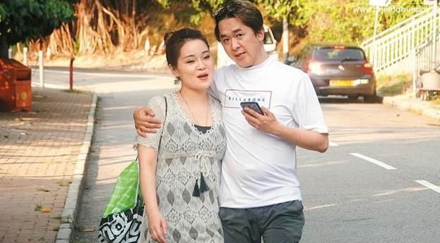 邓兆尊:持4亿资产养三女友,坚持公交代步,为公平坚持不婚不育