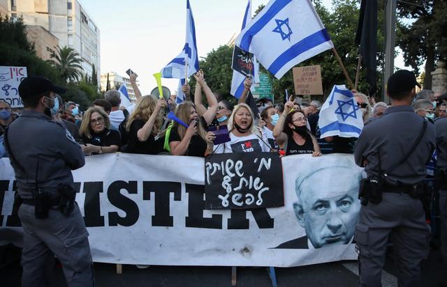 以色列爆发抗议！政府抗疫不力，人群要求总理下台，无视外交成功休闲区蓝鸢梦想 - Www.slyday.coM