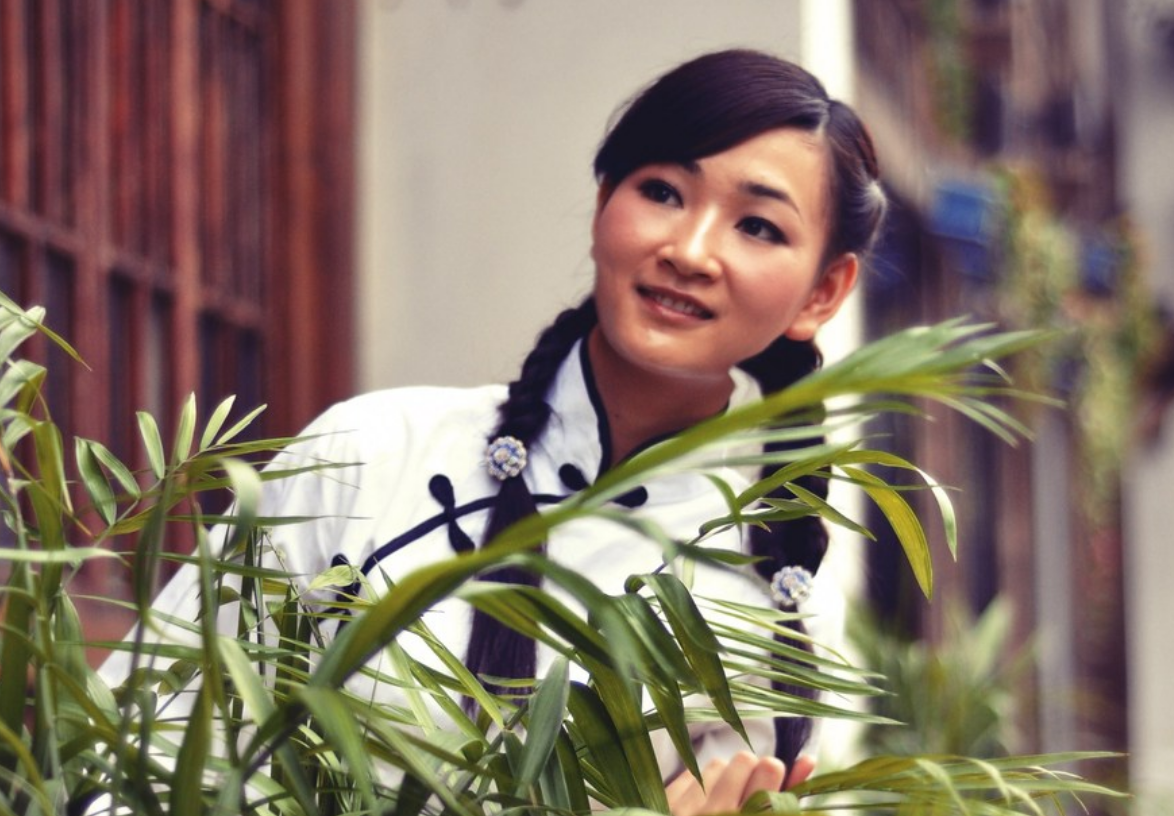 结婚十年苏青不愿做少奶奶独立经济才能掌控自己命运